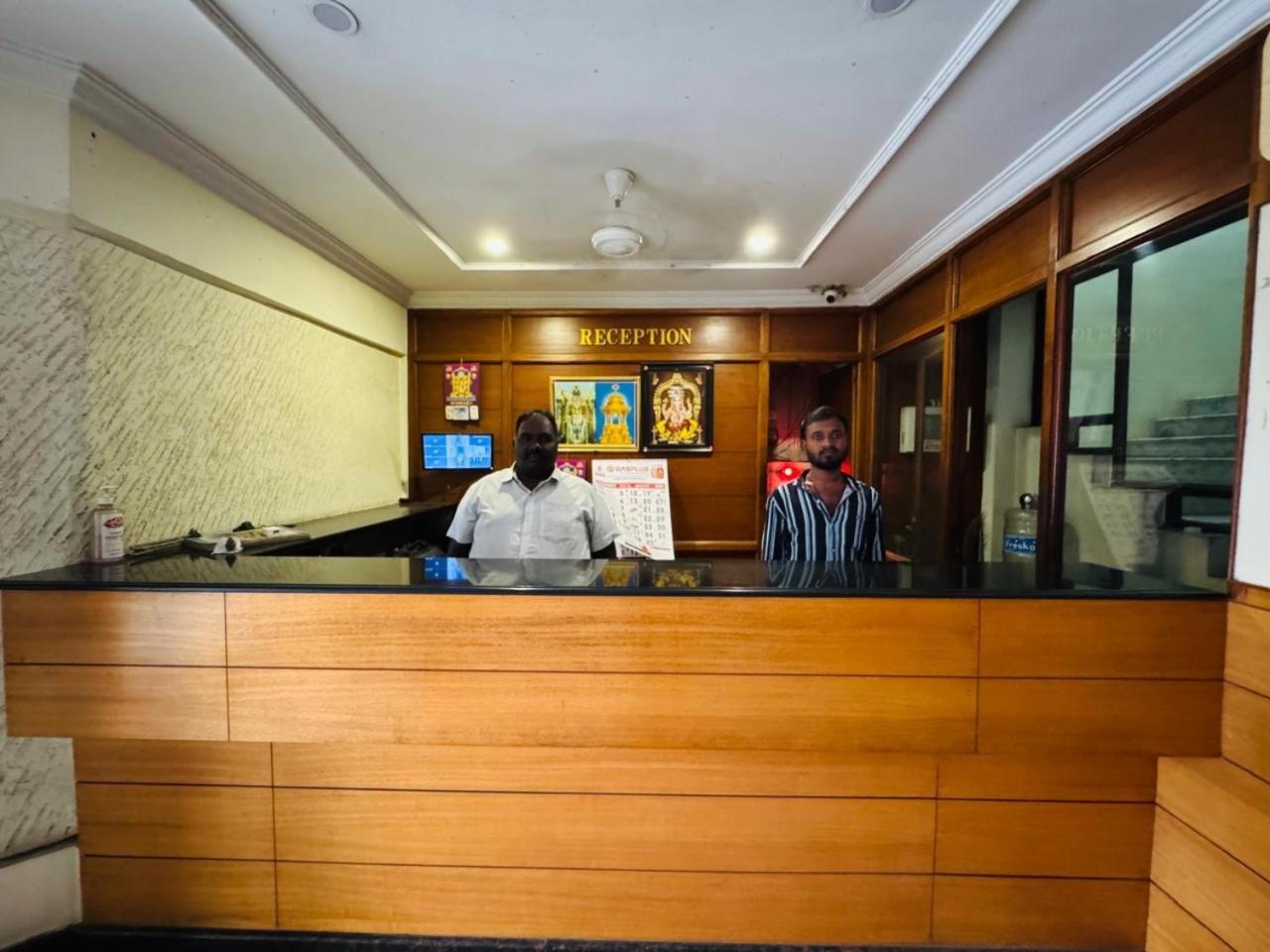Hotel Priya Towers Namakkal Exterior photo