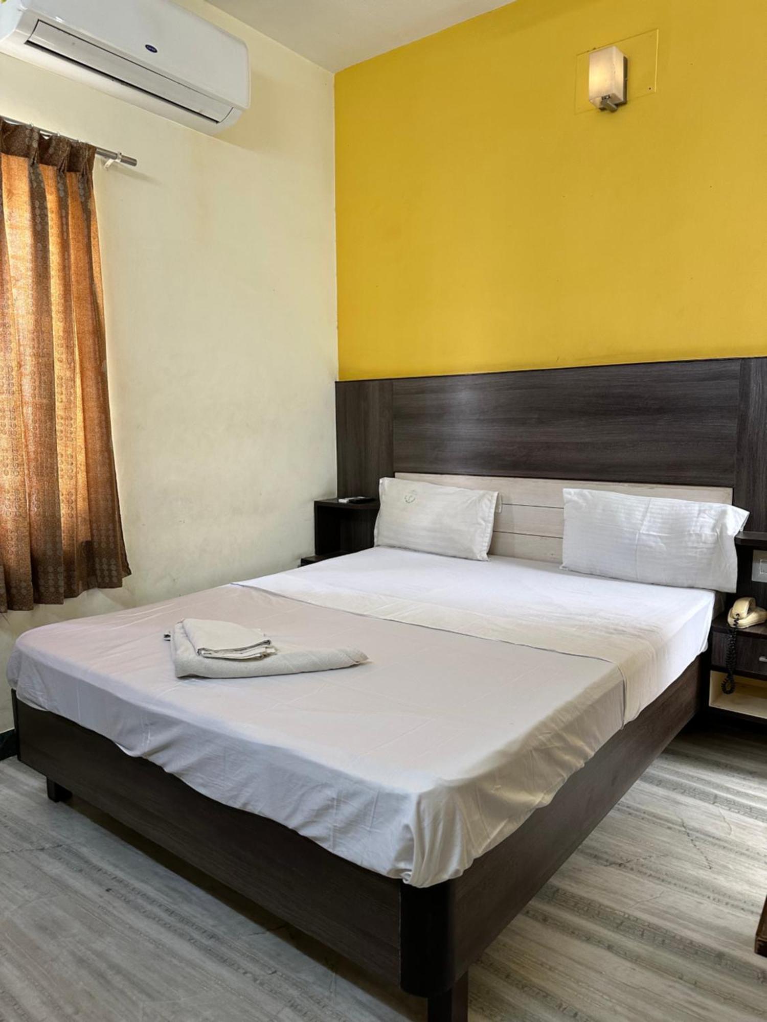 Hotel Priya Towers Namakkal Exterior photo